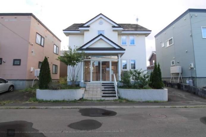 Fully Renovated House in Moegino Nishi - Photo 1
