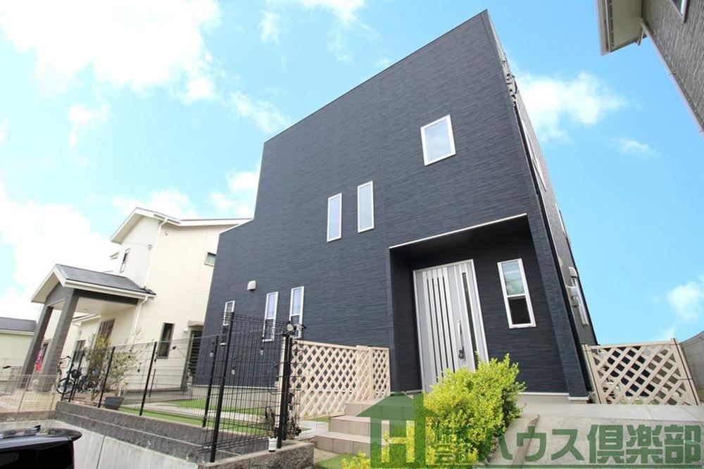 Modern 4LDK Home with Underfloor Heating - Photo 1