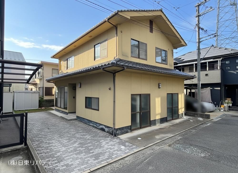 5LDK house in Asaminami Ward, Hiroshima - Photo 1