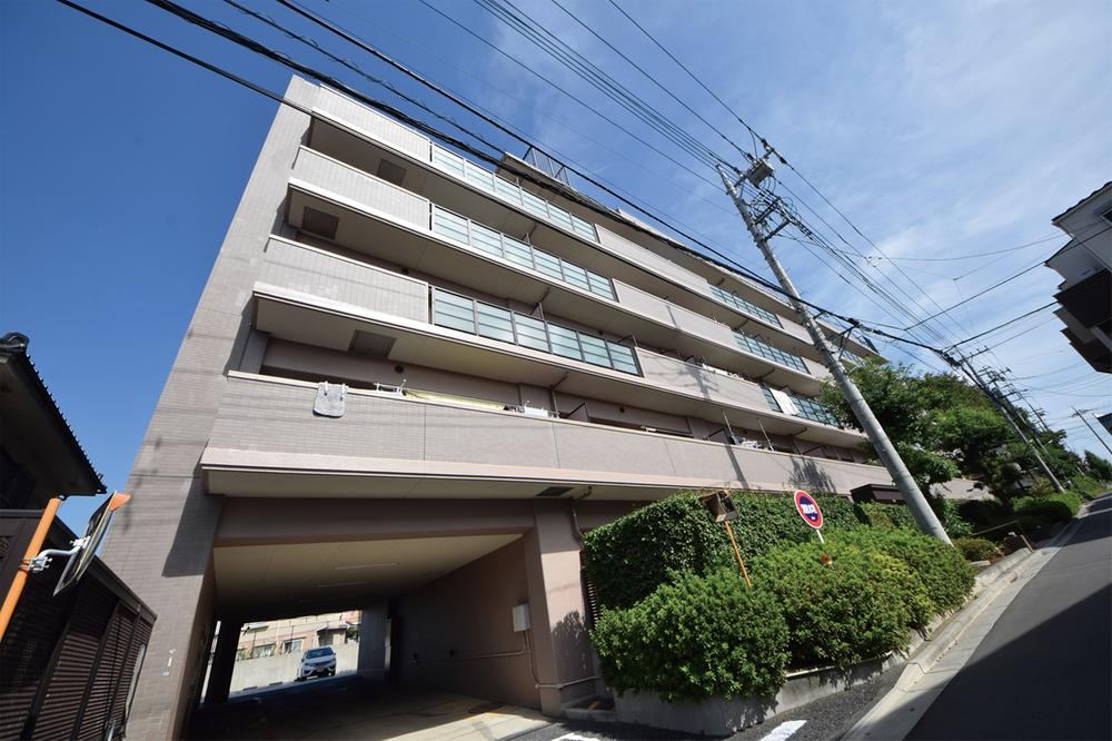 2LDK+S apartment in Kita Ward, Saitama - Photo 1