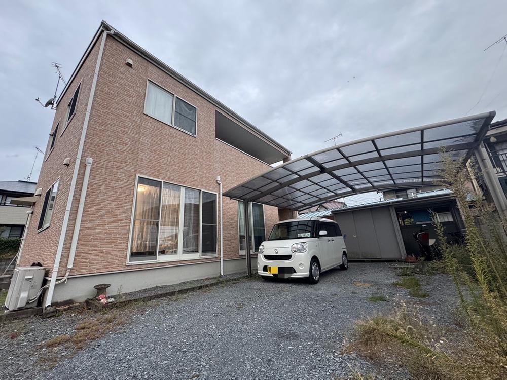 Beautiful 4LDK House with Solar Panels in Moka - Photo 1