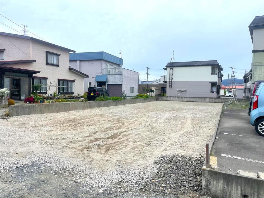 Ideal Land in Sakuragawa 8-Chome - Photo 1