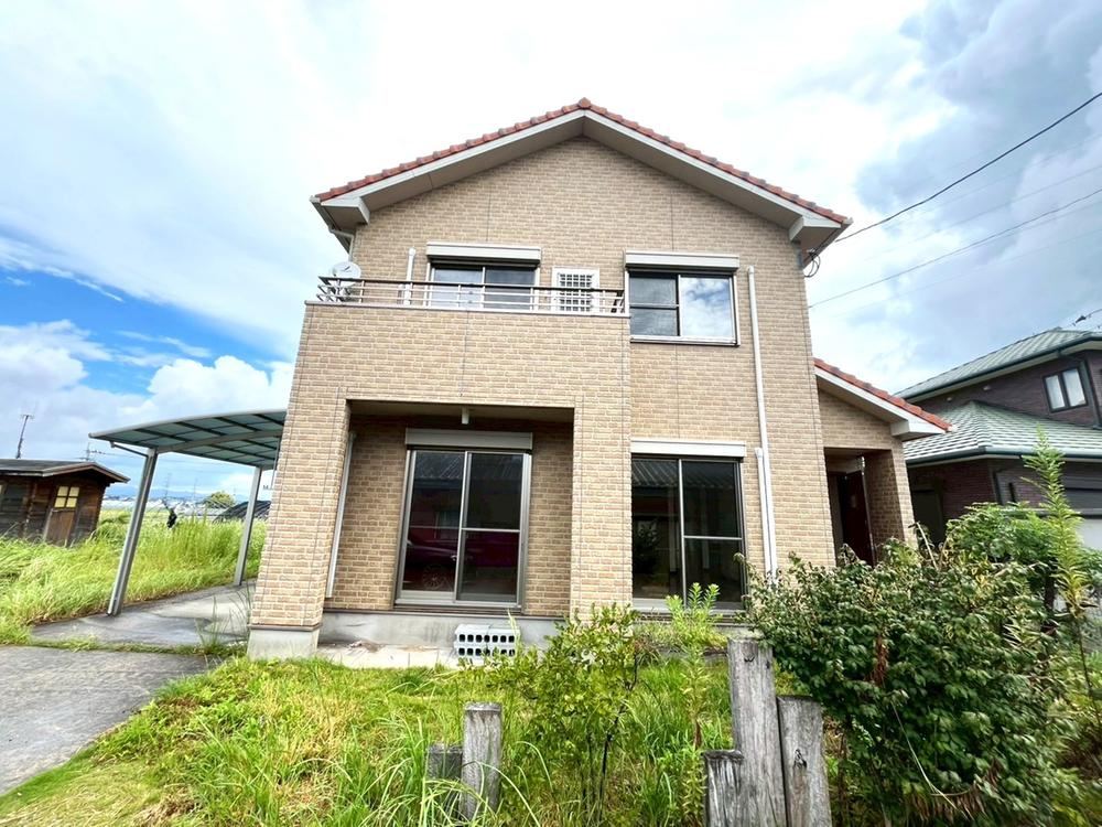 Large 4LDK Home with Spacious Living Area in Kurume - Photo 1