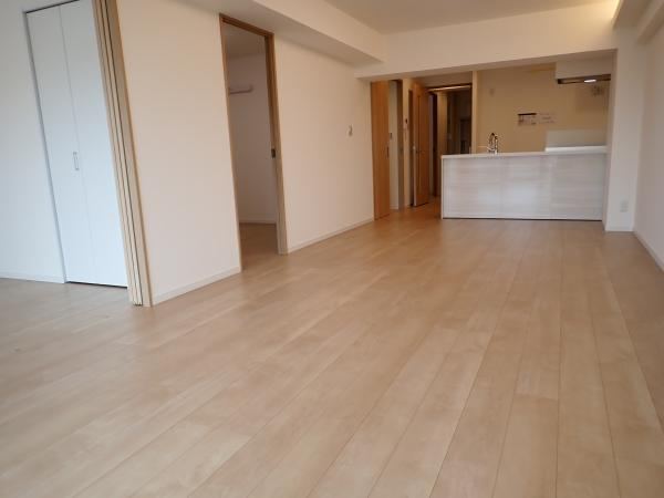 Renovated 3LDK Apartment Near Harakukichou Station - Photo 1