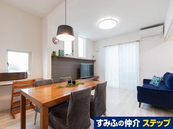 Renovated 3LDK House Near Shichiri Station - Photo 1
