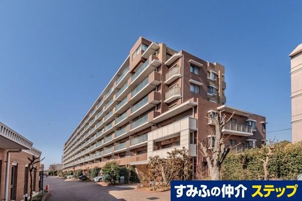 Spacious 3LDK Apartment with Great Views in Sekimachikita - Photo 1