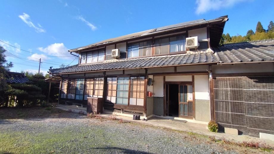 Charming 8DK House with Garden in Kamiyama - Photo 1