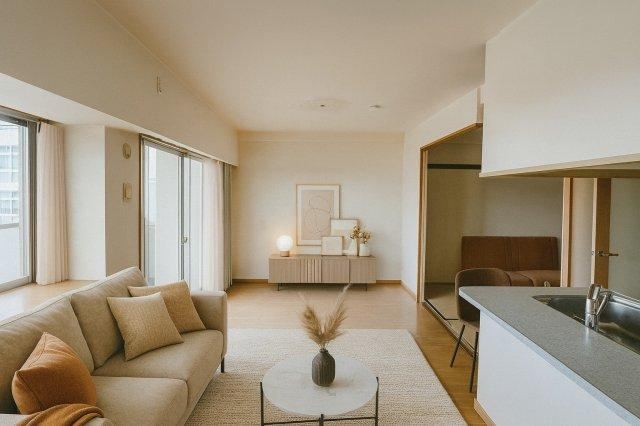 3LDK apartment in Takaishi, Osaka - Photo 1