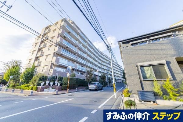 Charming 3LDK with Private Garden in Nerima - Photo 1