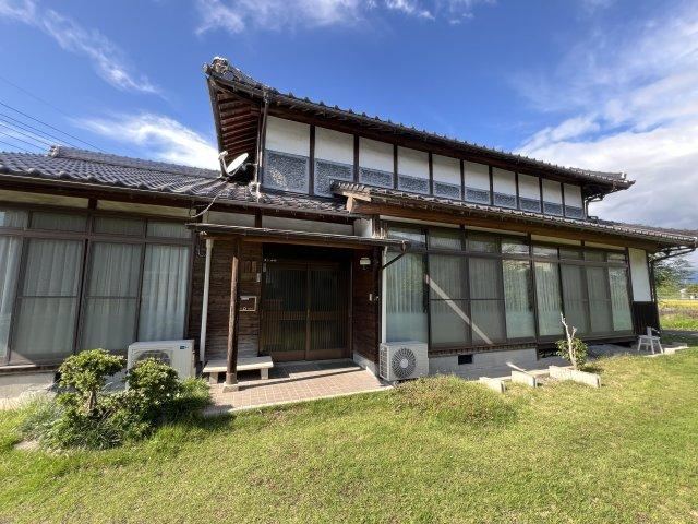 Conveniently Located 5DK Home with Garage - Photo 1