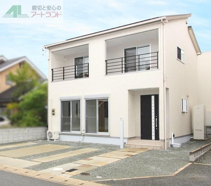 Fully Renovated 4LDK House in Himeji - Photo 1