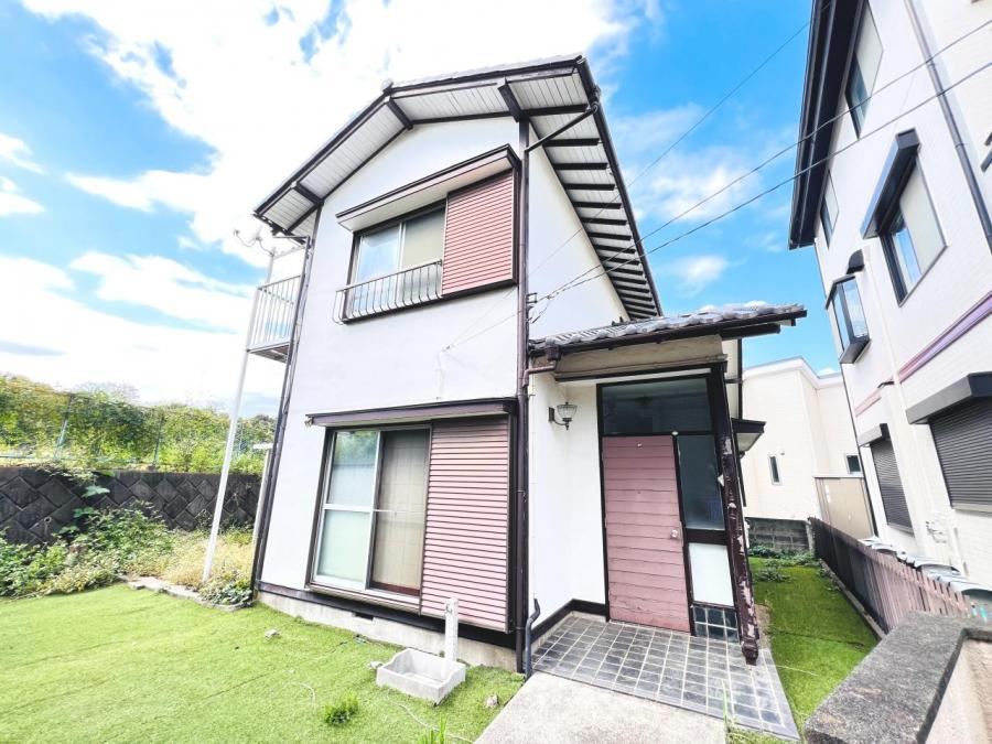 Gift Offer: 10,000 Yen e-Gift for First Visit! - Photo 1