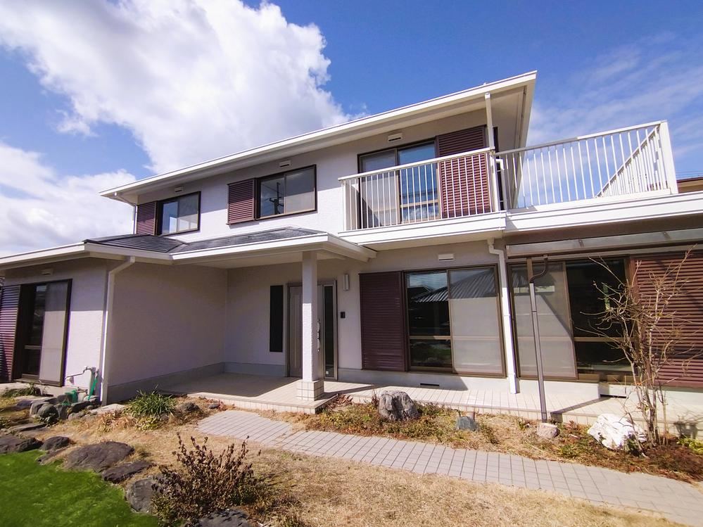 Renovated 7LDK House Near Gakuenmae Station - Photo 1