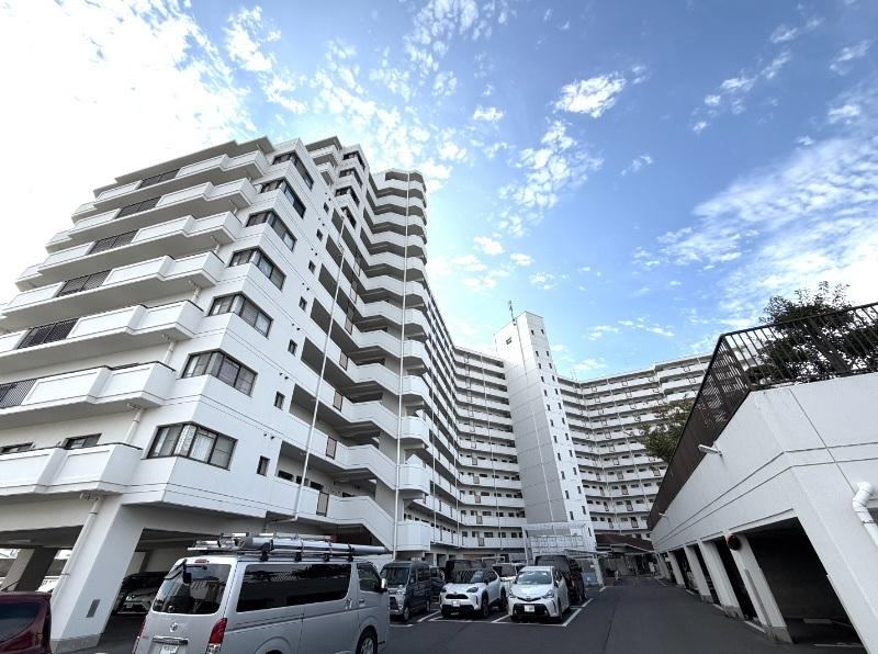 3LDK apartment in Naka Ward, Hiroshima - Photo 1