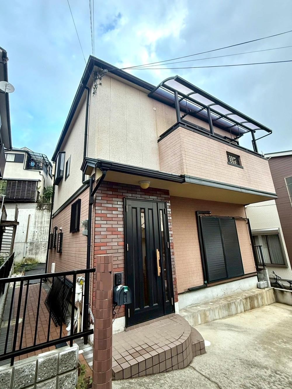 Spacious 4LDK Home with Attic in Kōyōen Hinode, Nishinomiya - Photo 1