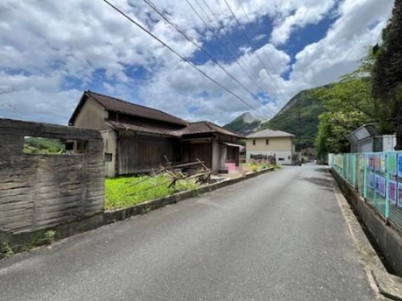635 m² land in Kokuraminami Ward, Kitakyushu, Fukuoka - Photo 1