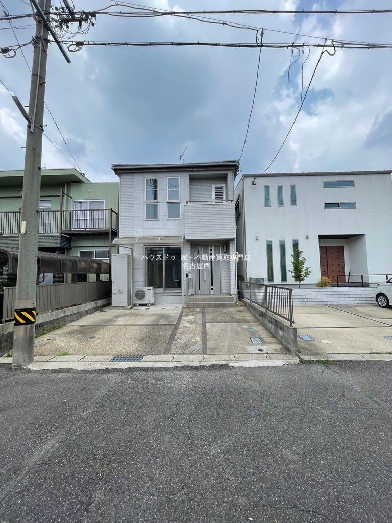 Renovated 4LDK Home in Toriimatsu-cho - Photo 1