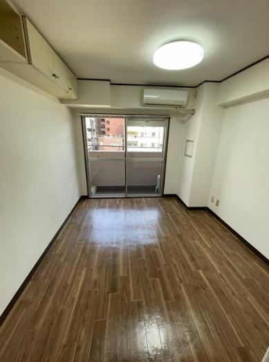 studio apartment in Shinjuku Ward, Tokyo - Photo 1