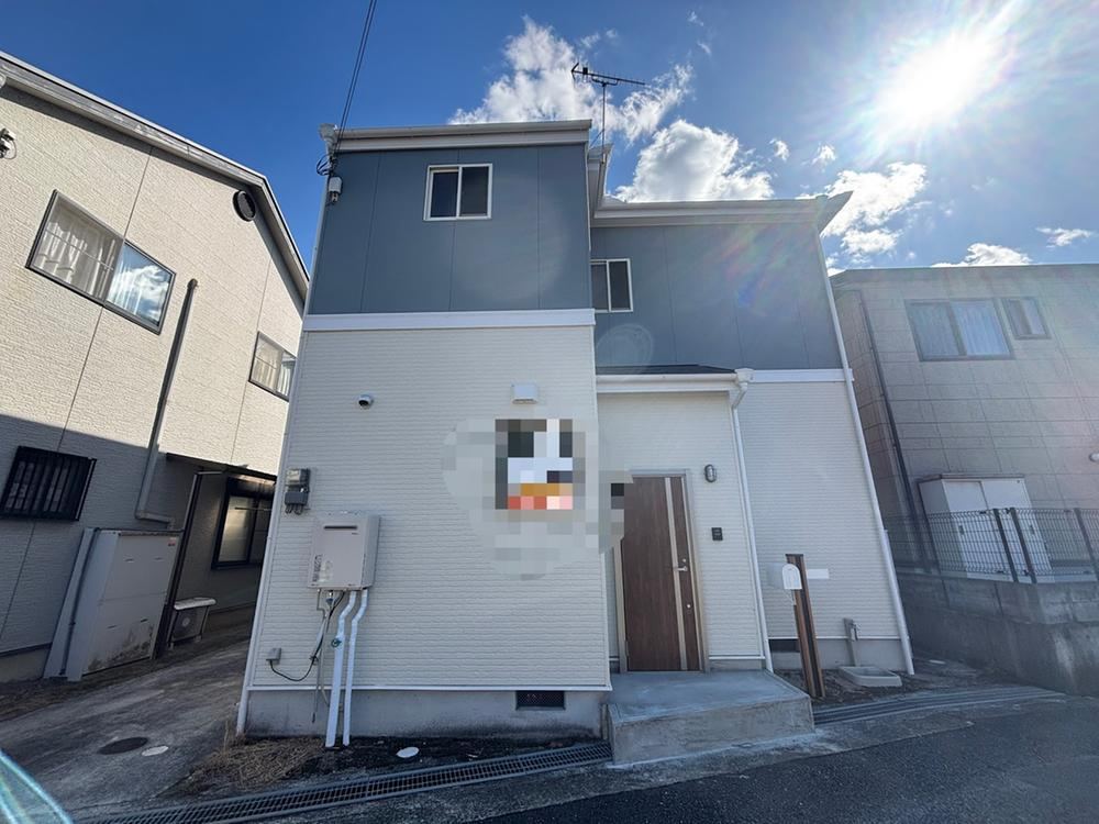 Charming 2LDK House Near Himeji - Photo 1