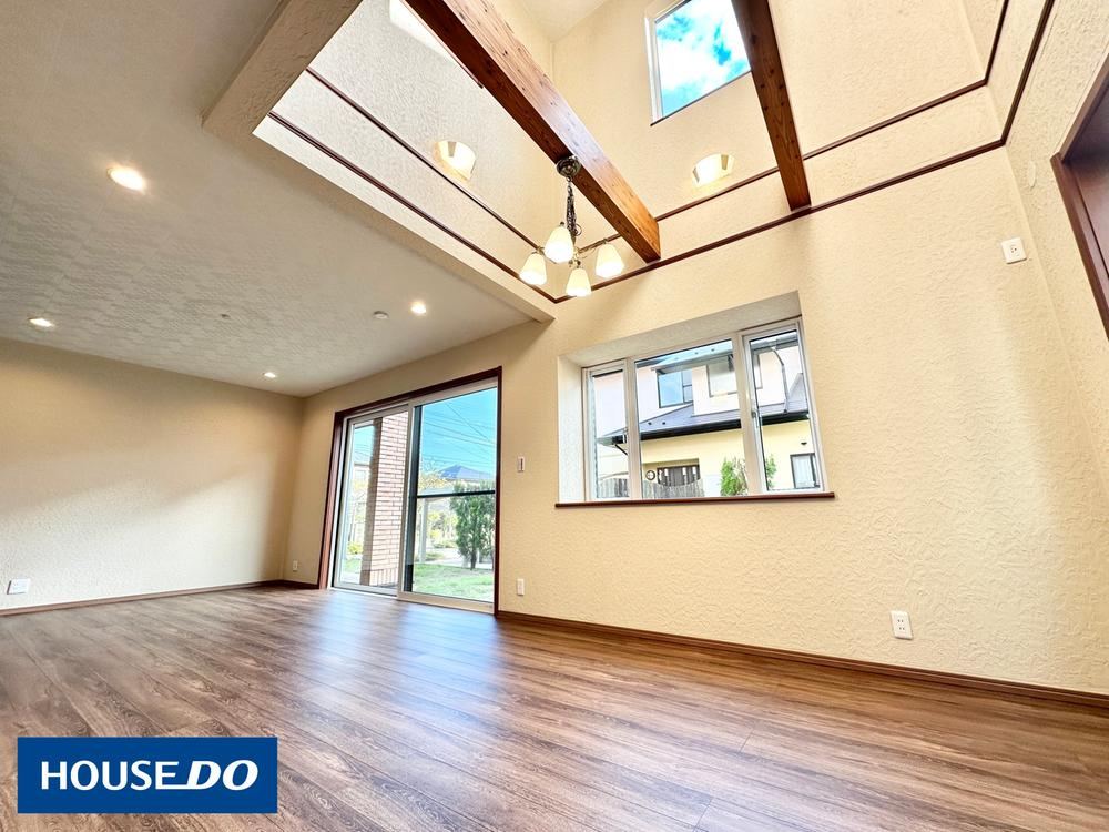 Spacious 5LDK House with Loft in Narita, Miyagi - Photo 1