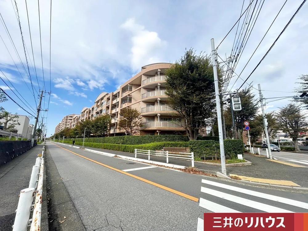 Spacious 4LDK Apartment in Horikomi, Shirai - Photo 1