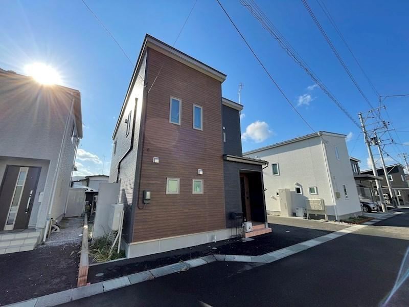 Modern 4LDK House in Ichikawacho - Photo 1