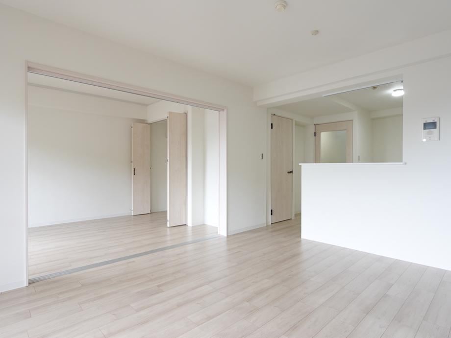 3DK apartment in Nishi Ward, Hiroshima - Photo 1