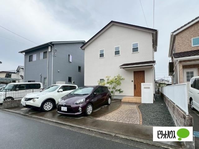 Conveniently Located 3LDK House in Fuji - Photo 1
