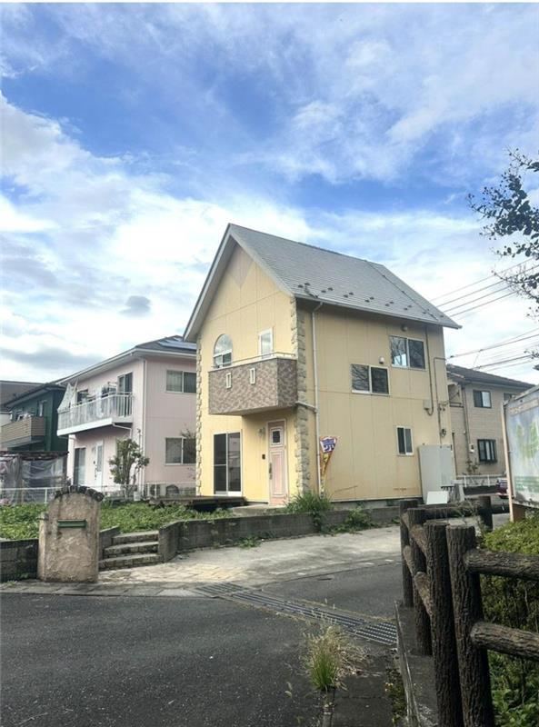 Modern 3LDK House in Shinsato - Photo 1