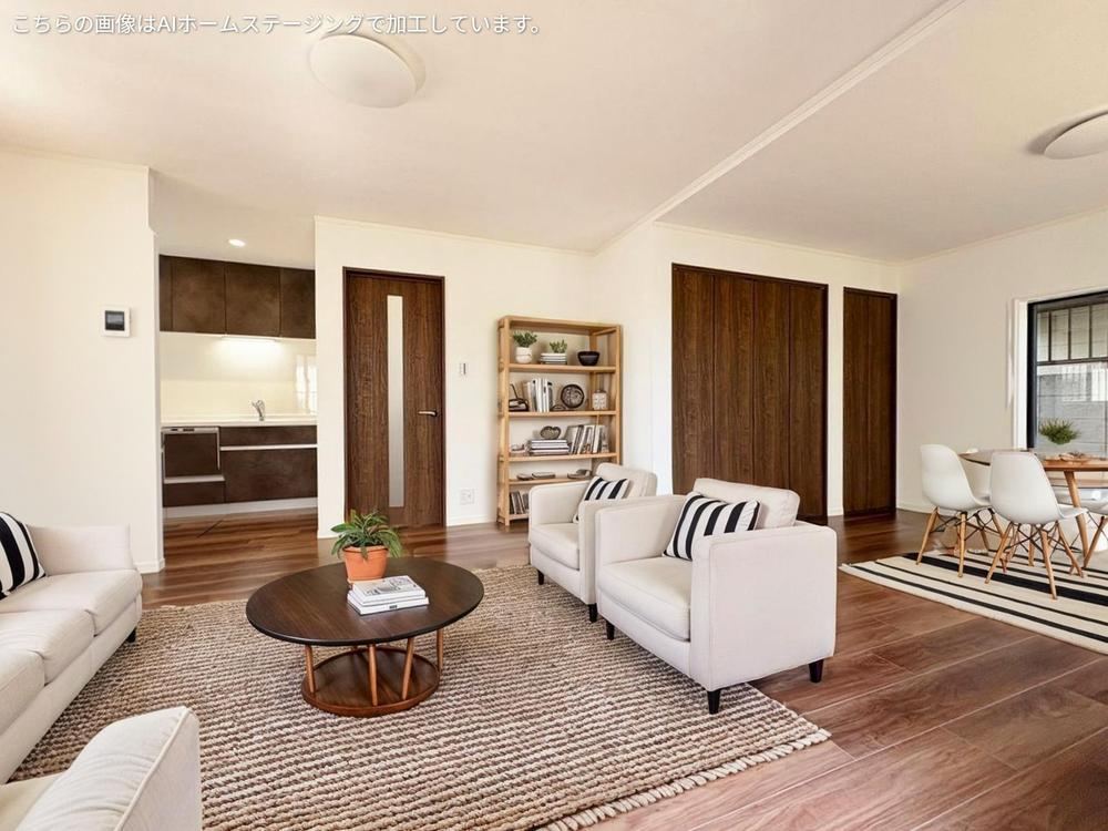 Renovated House with Modern Amenities in Saitama - Photo 1