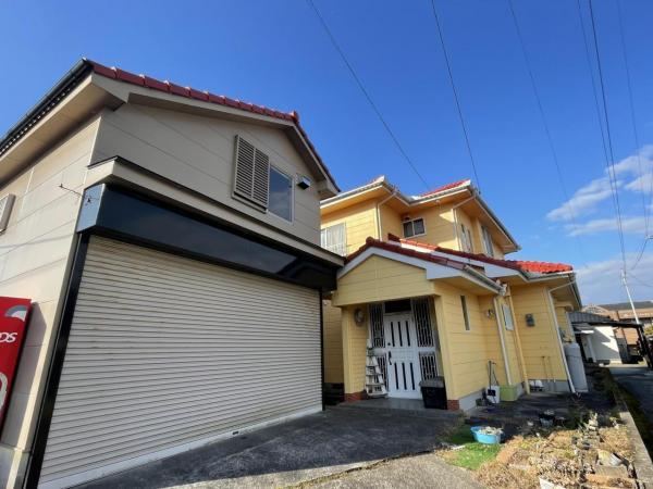 Versatile 5LDK Home with Office and Garage in Kajikicho - Photo 1