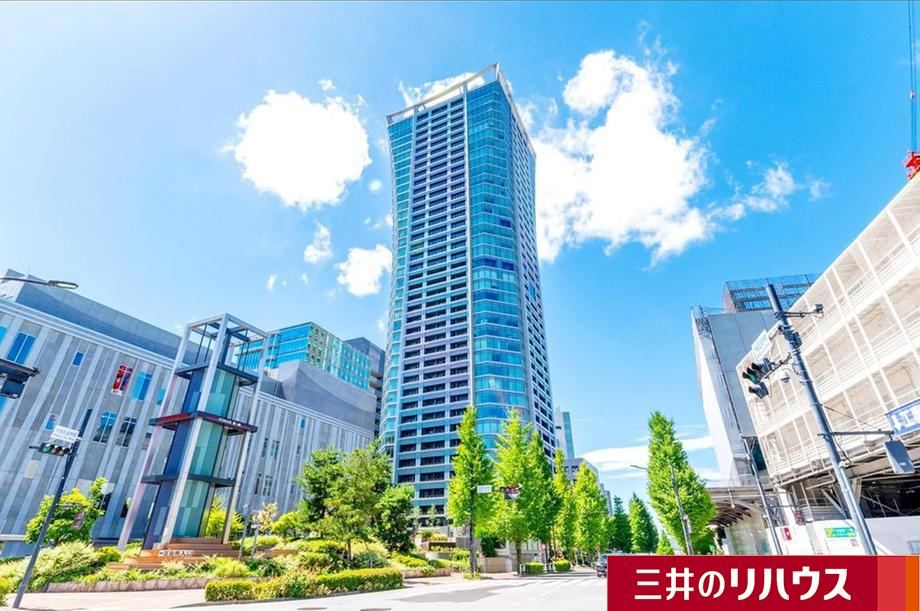 2LDK apartment in Shibuya Ward, Tokyo - Photo 1