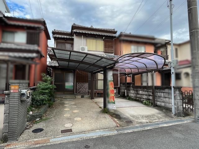 Scenic 4LDK+S House in Hirakata - Photo 1