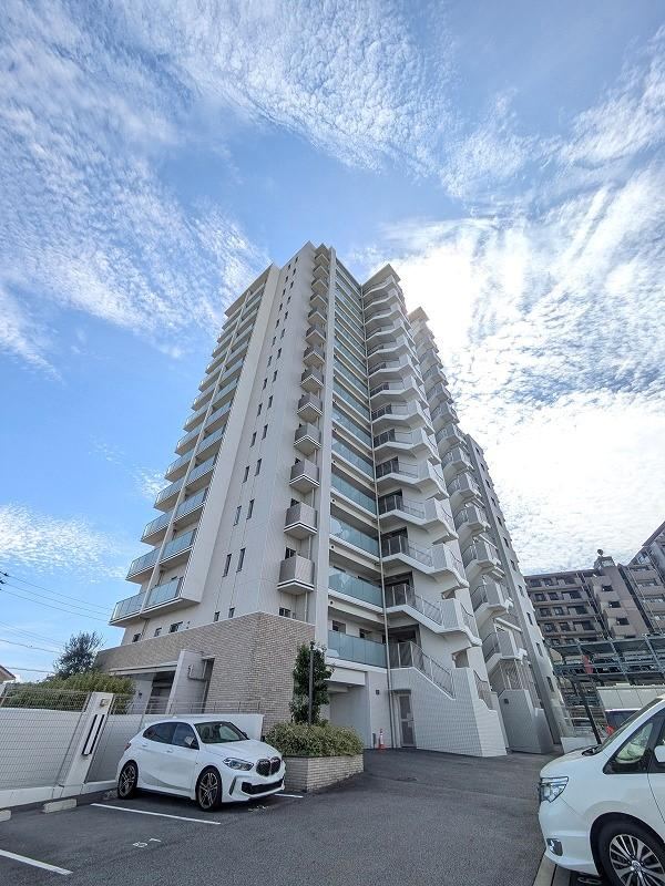 3LDK apartment in Nisshin, Aichi - Photo 1