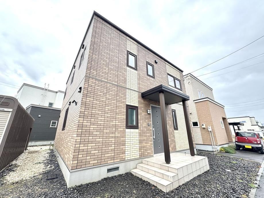 4LDK house in Teine Ward, Sapporo, Hokkaido - Photo 1