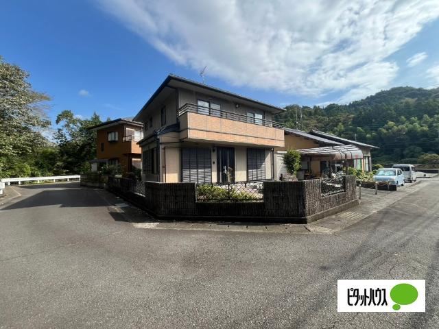 Family-Friendly 4LDK Home with Garden in Fuji - Photo 1