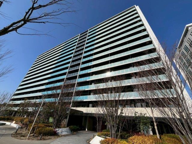 2LDK apartment in Suminoe Ward, Osaka - Photo 1