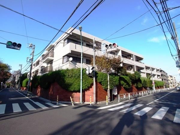 2LDK apartment in Shibuya Ward, Tokyo - Photo 1