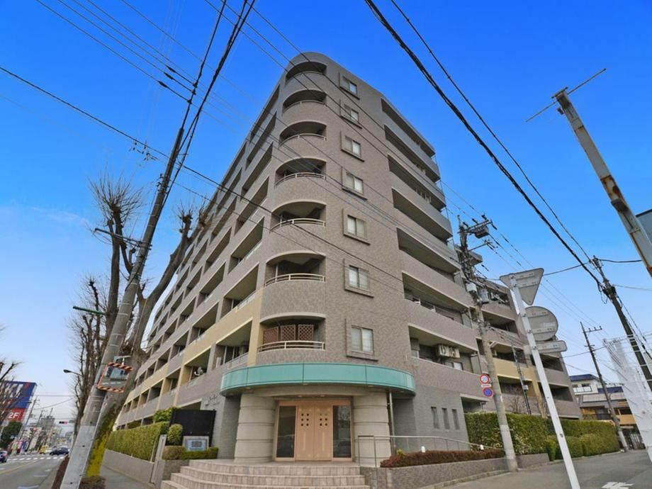 Spacious 3LDK Apartment in Wakaba-cho - Photo 1