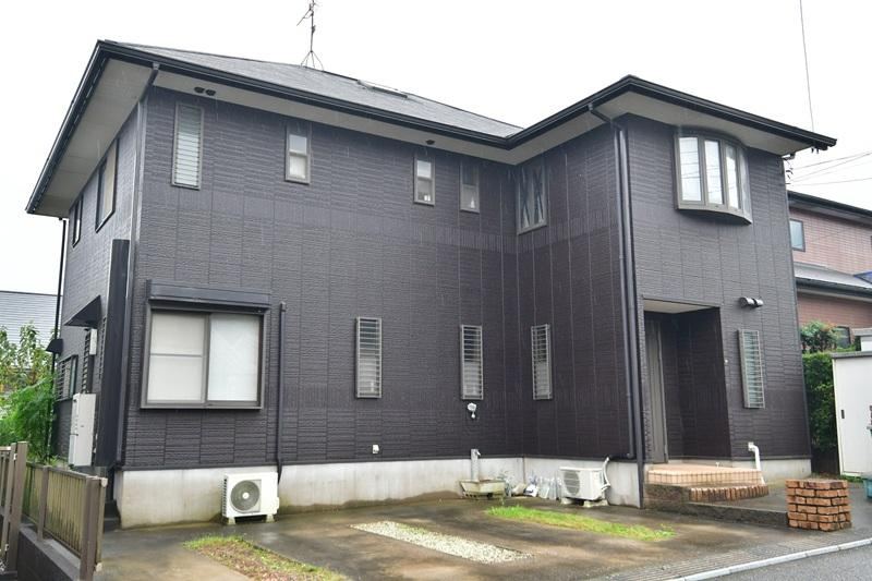 Versatile 5LDK House for Two Families - Photo 1