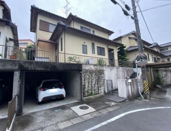 Charming 4LDK House with Large Garden in Handa - Photo 1