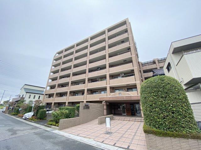 Modern 3LDK Apartment in Kasukabe with Great Amenities - Photo 1