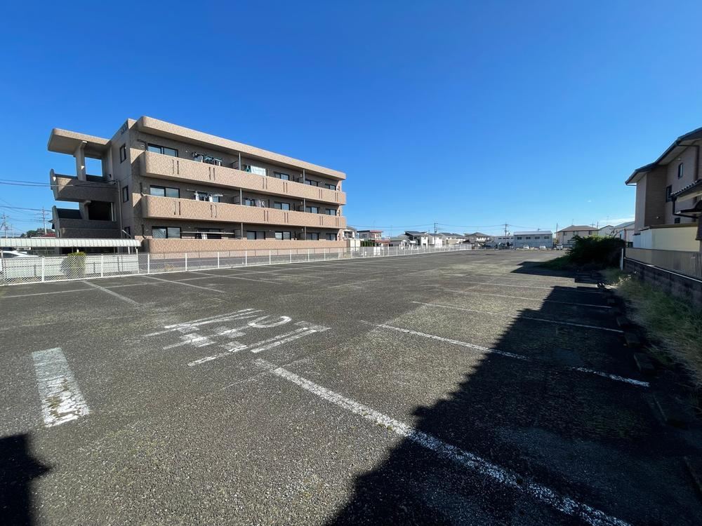 2147 m² land in Ota, Gunma - Photo 1