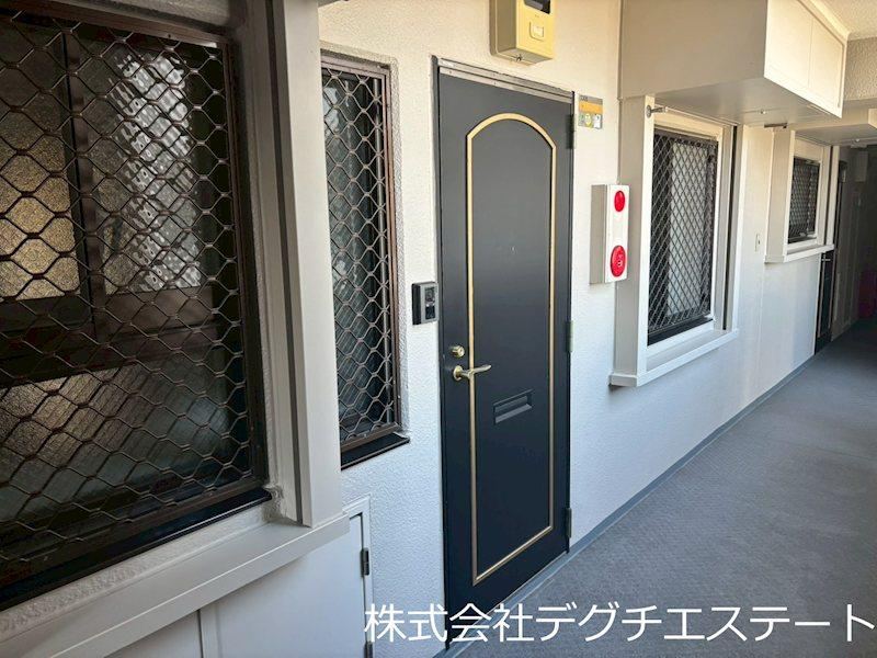 3LDK apartment in Fuji, Shizuoka - Photo 1