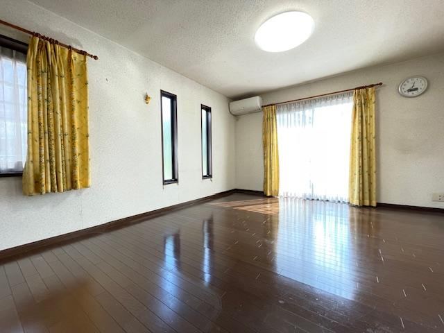 Custom-Built Home with Garden in Fukae - Photo 1