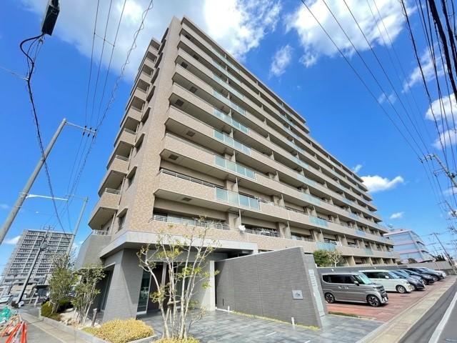 2LDK apartment in Tokushima, Tokushima - Photo 1