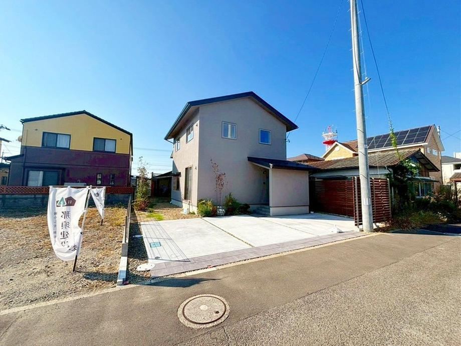 Spacious Home with Convenient Amenities in Iwanuma City - Photo 1