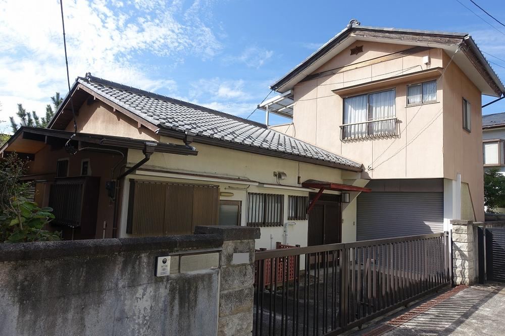 366 m² land in Kofu, Yamanashi - Photo 1