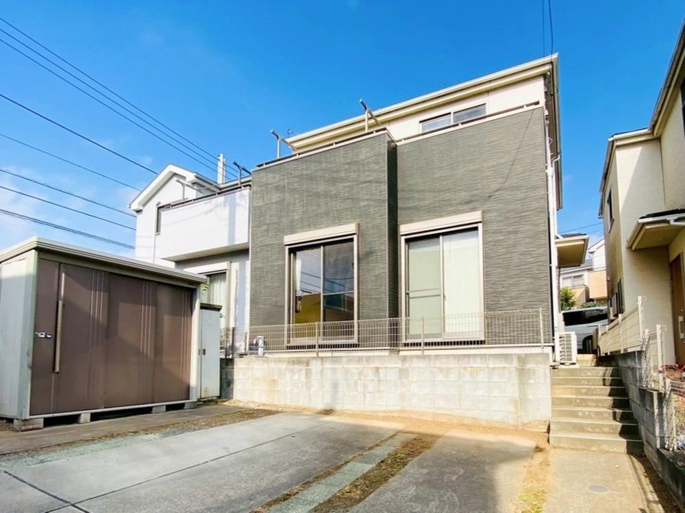 Spacious 4LDK House with Southern Balcony in Fukuda - Photo 1