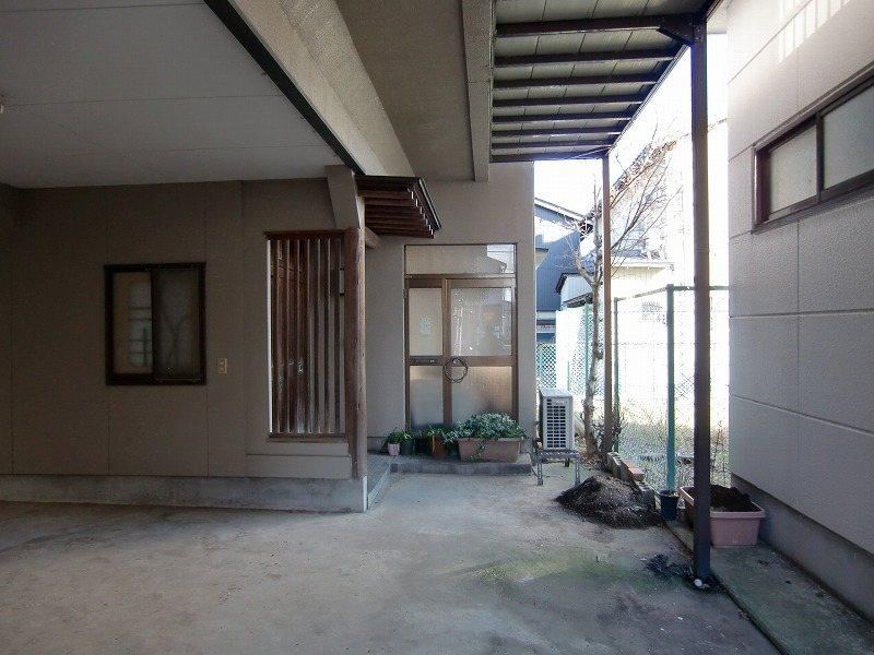 5LDK House Ideal for Multigenerational Living in Oshino - Photo 1